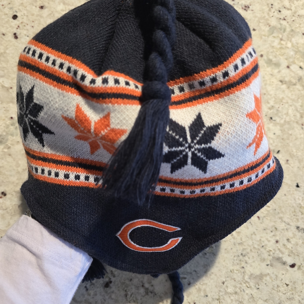 Reebok Kids Knit Hat with Orange and Navy Pattern